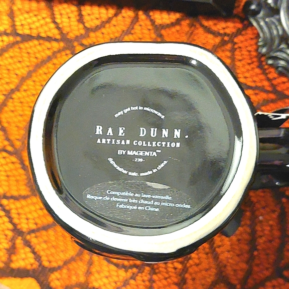 Rae Dunn "THAT'S A WRAP" Double Sided Black & White Mummy Glossy Finish Mug NWT - Picture 5 of 5